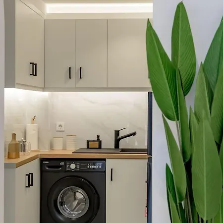 Lägenhet 2 Brother's I Town I Sea View I 100m Port