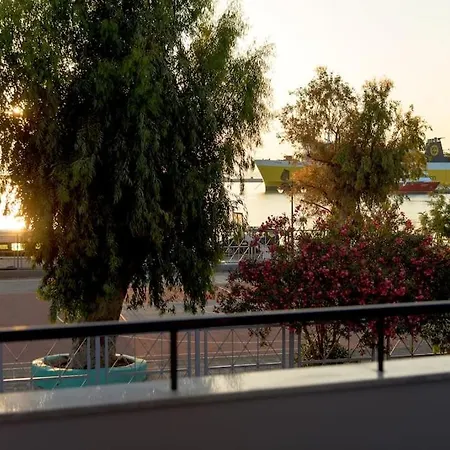 2 Brother's I Town I Sea View I 100m Port *