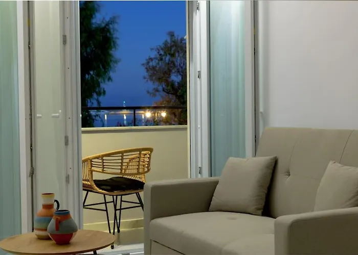 2 Brother's I Town I Sea View I 100m Port *
